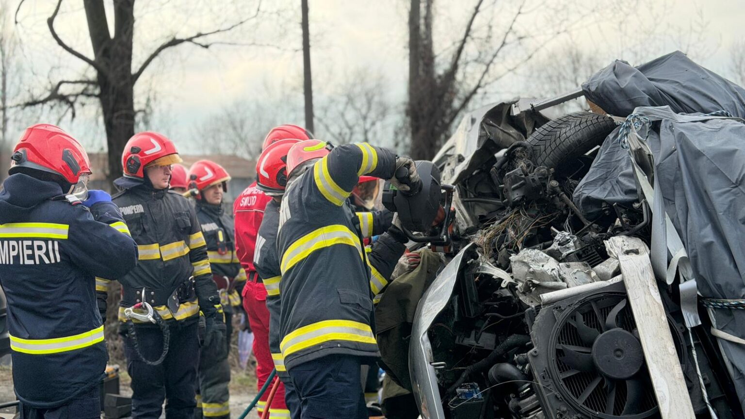 Accident mortal la Gura Văii: Intervenție ISU pe DN6
