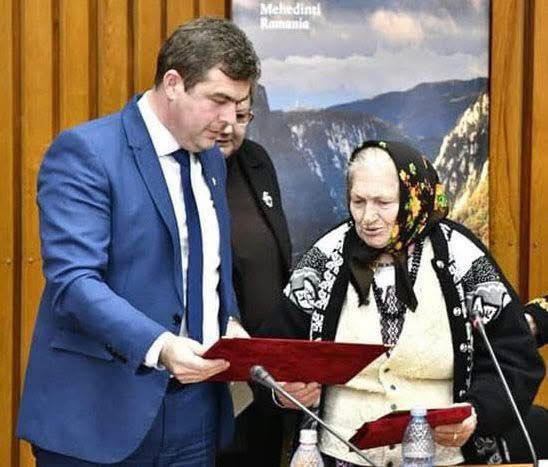 Adio, Domnica Trop! Tezaur Uman Viu al României