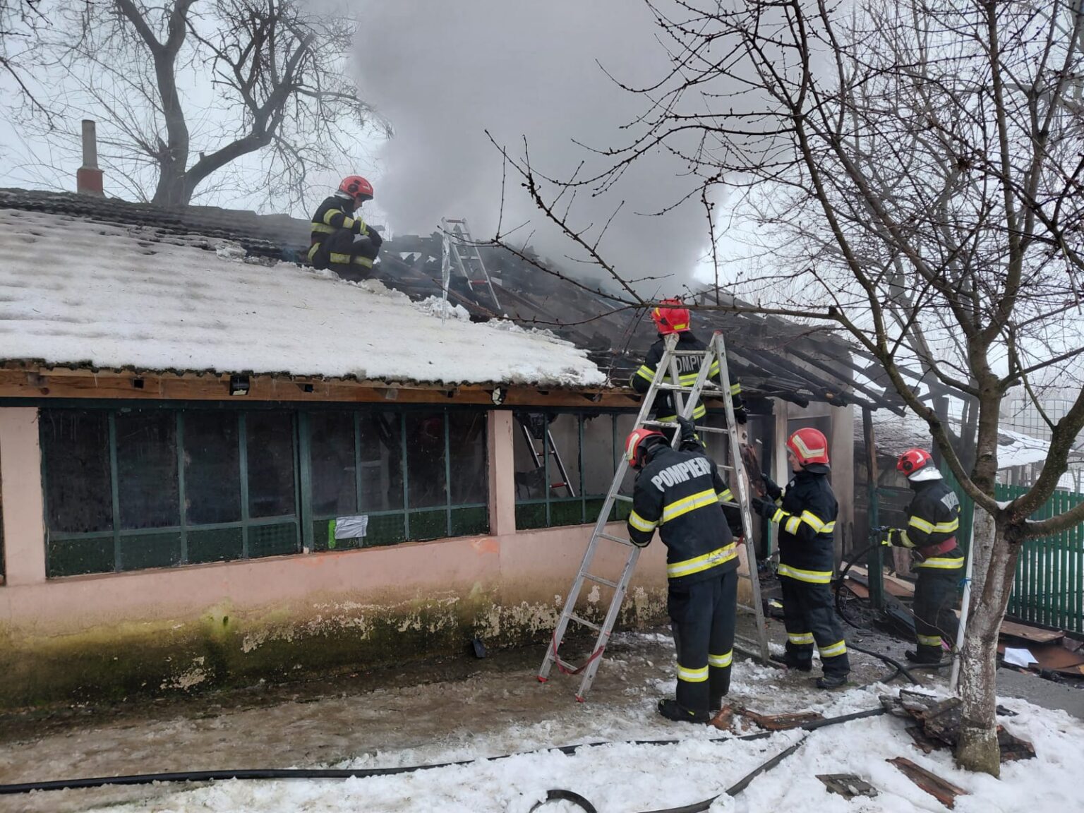 incendiu nedeia - Jurnalul Olteniei – Știri din Craiova și Oltenia