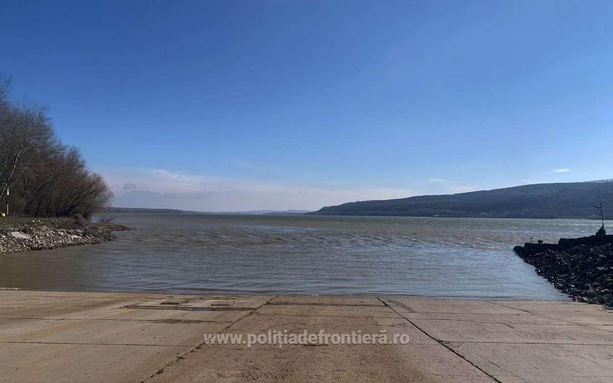 Feribotul Bechet-Oryahovo, suspendat din cauza vântului