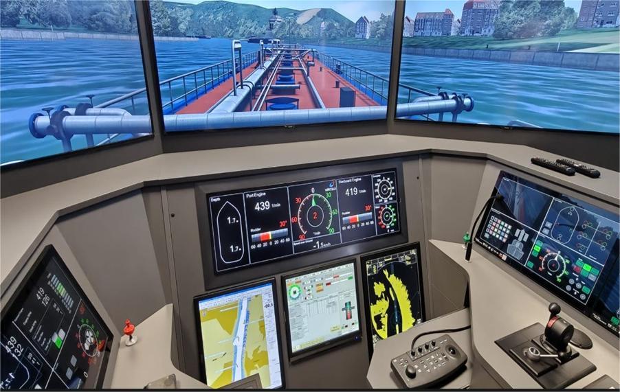 Premieră europeană: UCV conectează simulatoarele navale