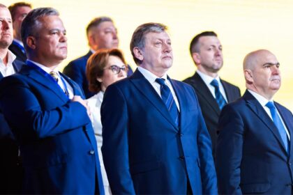 Război total în PNL: „Crin Antonescu a fost trădat”