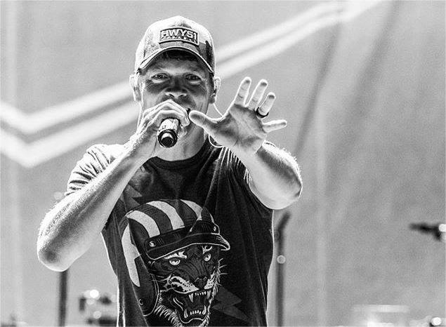 Brad Arnold, solistul 3 Doors Down, a murit. Foto: Facebook