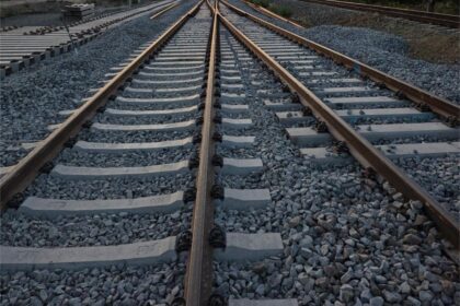 CFR: Contract semnat pentru lotul 5 Craiova-Caransebeș