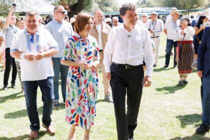 Sondaj: Câți moldoveni mai vor unirea cu România