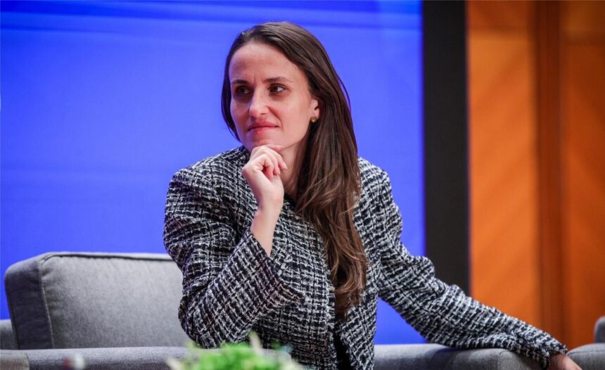 Moțiune contra Oanei Țoiu: Agricultura, în pericol?