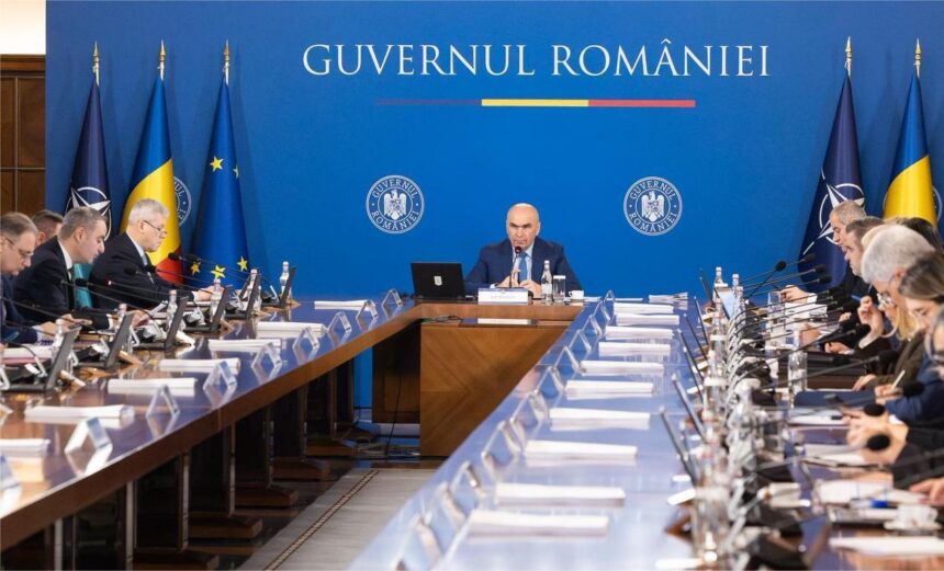 Guvernul taie 45.000 de posturi și lansează noi investiții