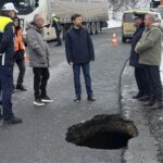 Alunecare de teren pe Dealul Stârmina. Foto: Facebook