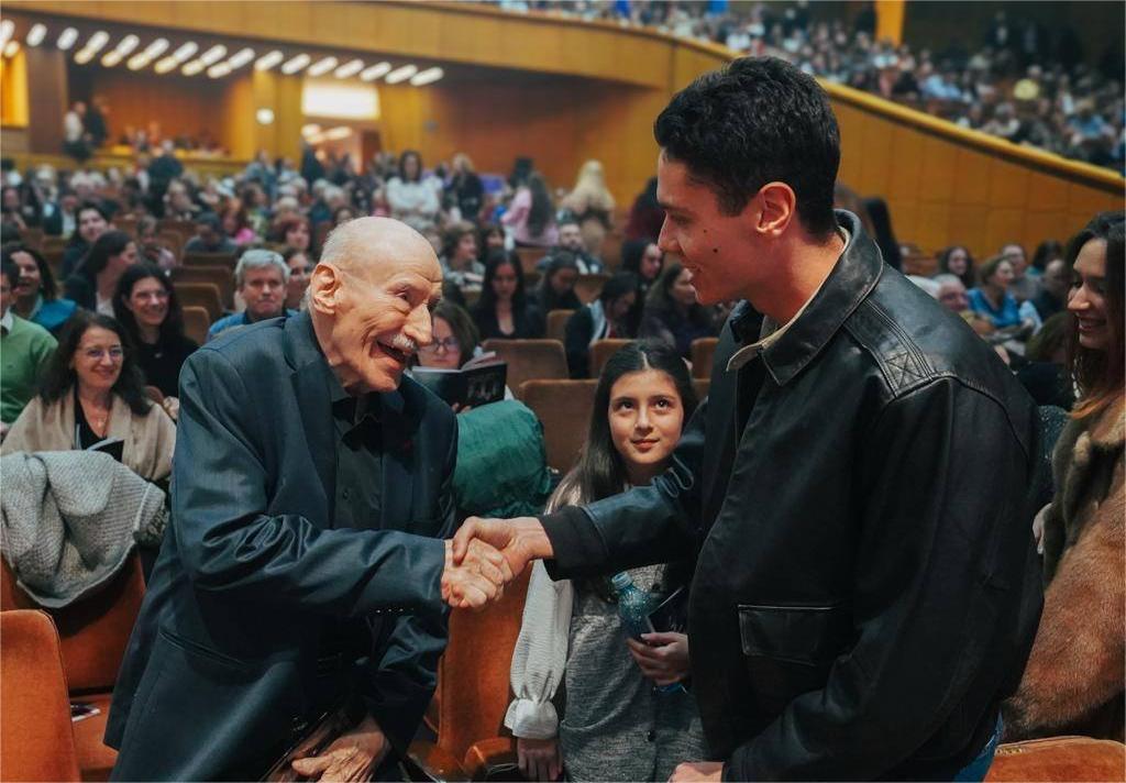 David Popovici și Victor Rebengiuc: Întâlnirea Titanilor