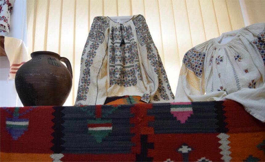 Plantele de leac: Simboluri în costumul popular din Oltenia. Foto: Muzeul Olteniei