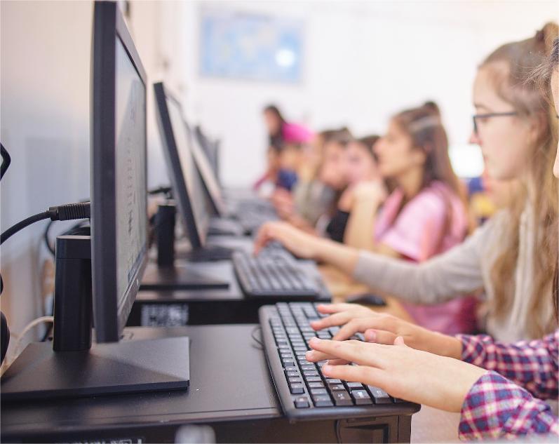 World Vision: 99% dintre adolescenți folosesc AI