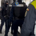 Rețeta unui „blat” eșuat. Meciul s-a terminat cu percheziții și dosar penal