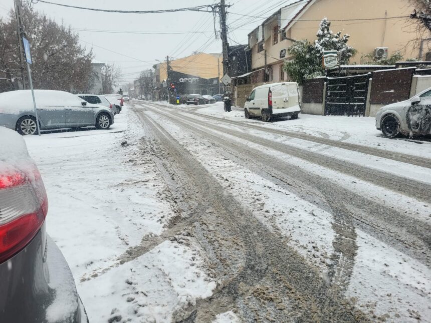 Craiova se pregătește de iarnă. Planul pentru deszăpezire, pus în atenția consilierilor locali