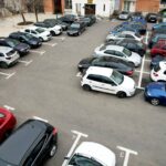 Se împart plăcuțele pentru parcările numerotate din Craiova. Când și unde mai au voie să parcheze șoferii