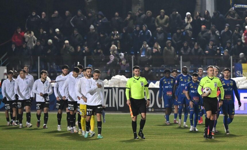 Universitatea Craiova se laudă cu doi jucători în echipa etapei cu numărul 28