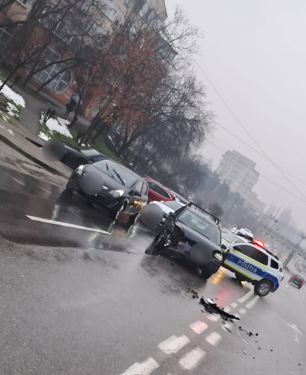Craiova: Accident pe Bulevardul Decebal cu o victimă
