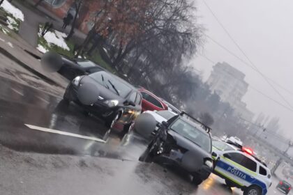 Craiova: Accident pe Bulevardul Decebal cu o victimă