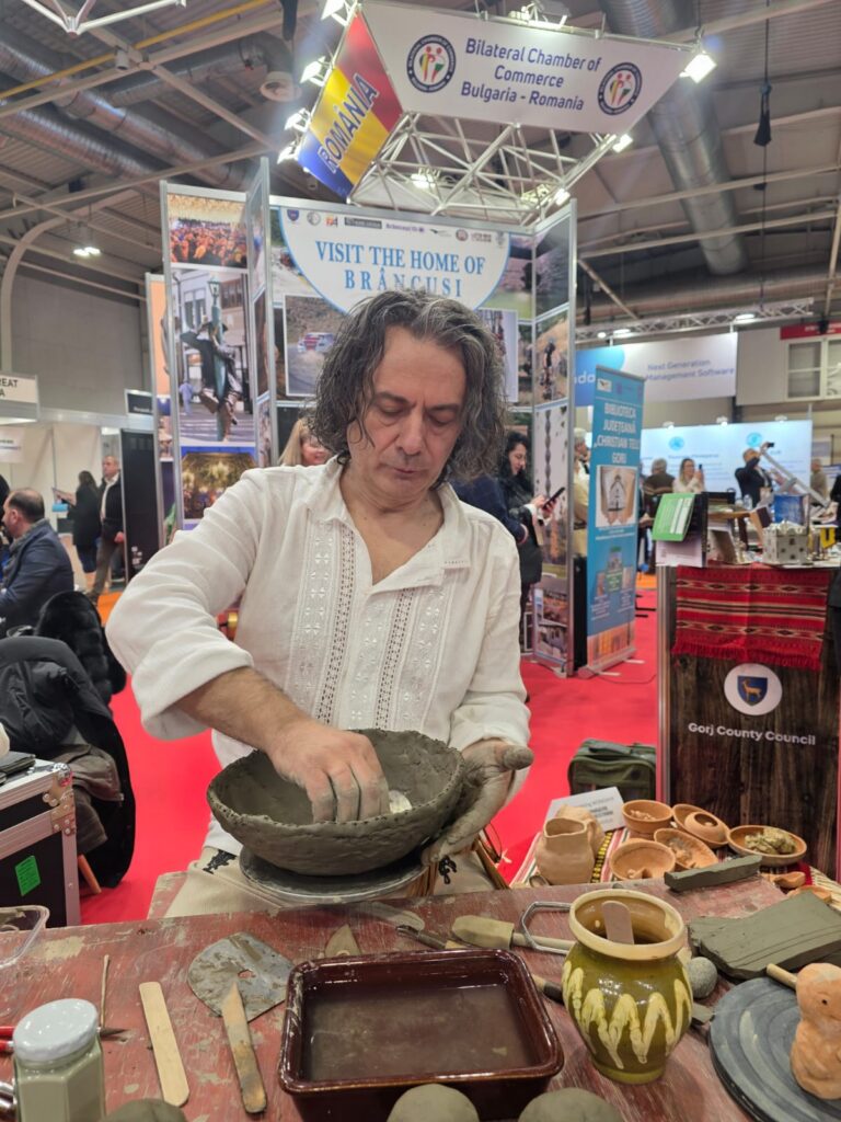 Oltenia atrage turiști la cel mai mare târg din Bulgaria