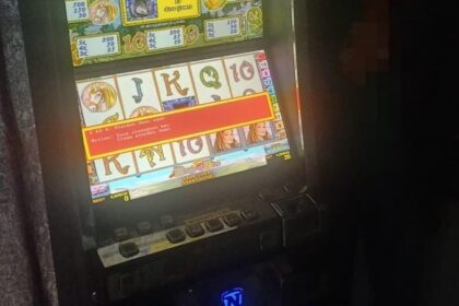 Eșelnița: Aparate slot-machine confiscate de polițiști