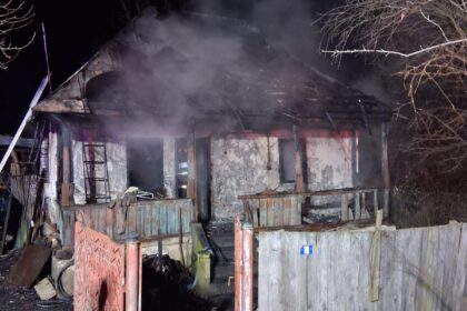 Incendiu la locuință în Vâlcea: un bărbat decedat
