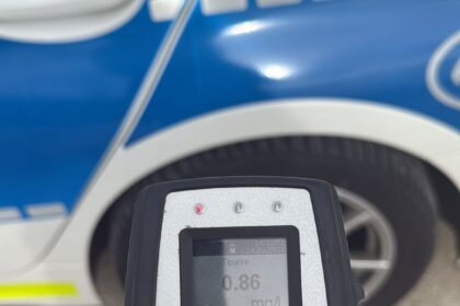 S-a urcat băută la volan și a provocat un accident