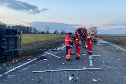 Mehedinți: Accident grav pe DN 56A, trafic blocat