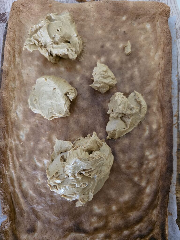 WhatsApp Image 2026-02-21 at 175818 1 - Jurnalul Olteniei – Știri din Craiova și Oltenia Prăjitura cu ness și nucă – desertul de casă care se transformă în cadou dulce și amintire de familie