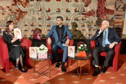 Lansare de carte la Craiova: Povestea sopranei care a cucerit Milano