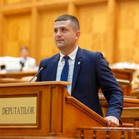 Bloc din Craiova, lângă muniție: anchetă la Apărare