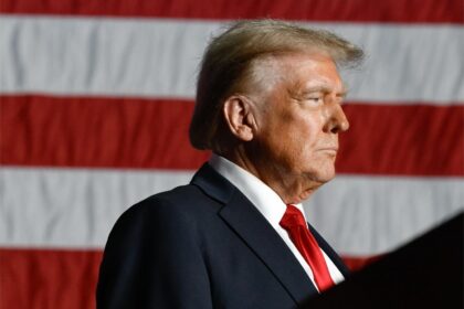 Trump, omagiu pentru Chuck Norris: „Era un mare fan al meu”