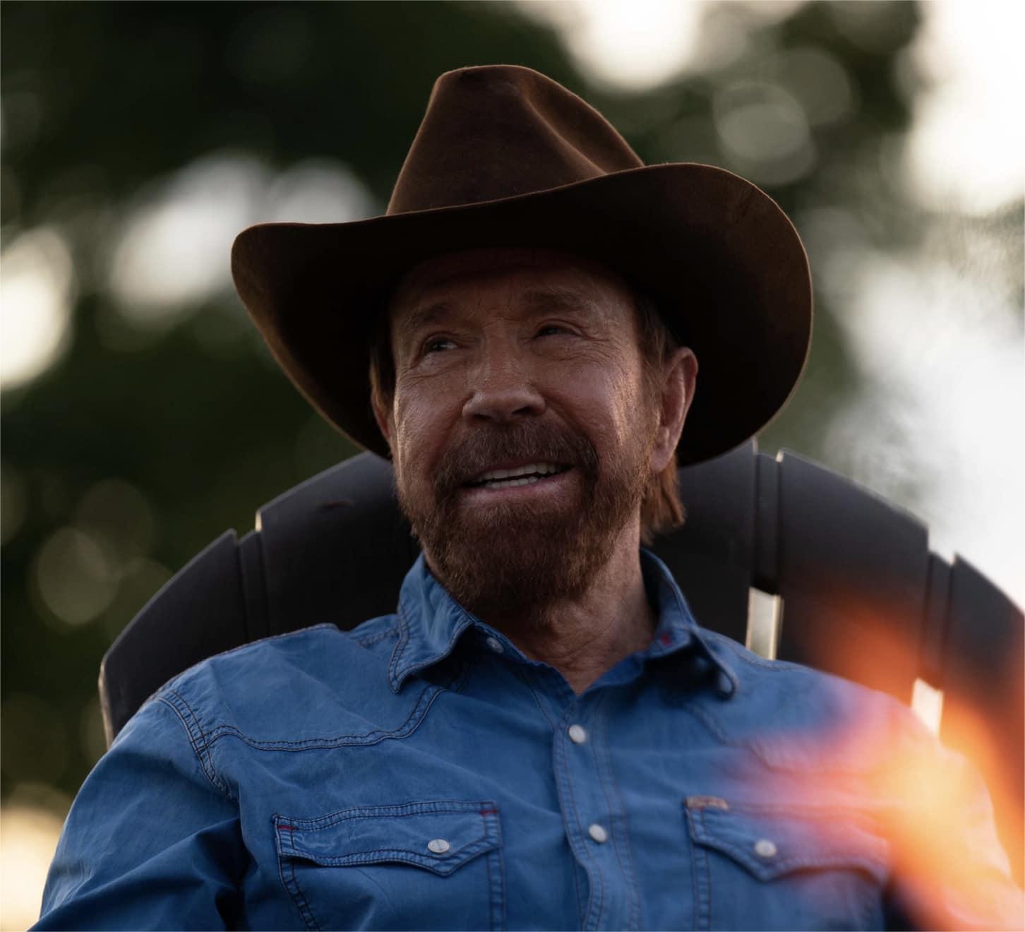 Chuck Norris a murit. Mesajul emoționant transmis de familie - Jurnalul Olteniei – Știri din Craiova și Oltenia Chuck Norris a murit. Mesajul emoționant transmis de familie. Foto: Facebook