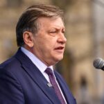 Crin Antonescu o desființează pe Țoiu: Secături mizerabile