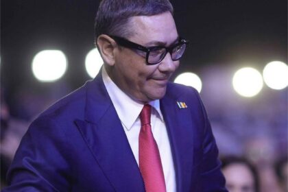 Ponta, acuzații grave: Doamna Ţoiu a dat-o jos din avion