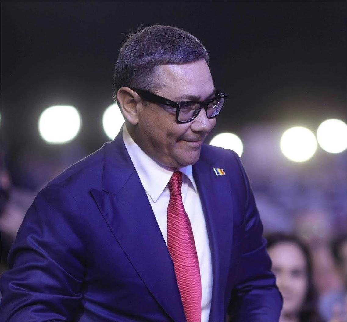 Ponta, acuzații grave: Doamna Ţoiu a dat-o jos din avion