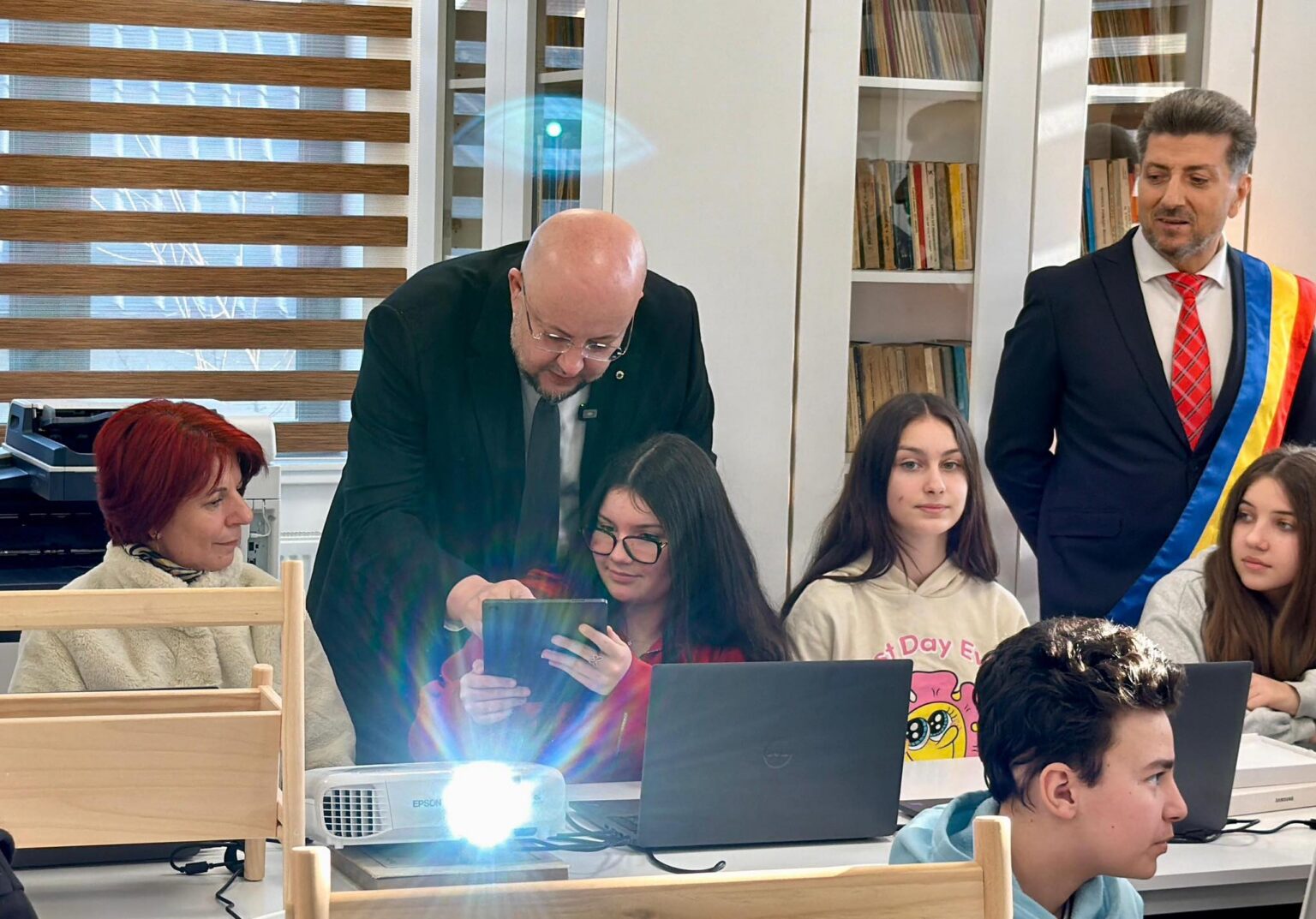 642848368_3277017015792364_8473161492120657177_n - Jurnalul Olteniei – Știri din Craiova și Oltenia Investiție digitală majoră într-o comună din Vâlcea