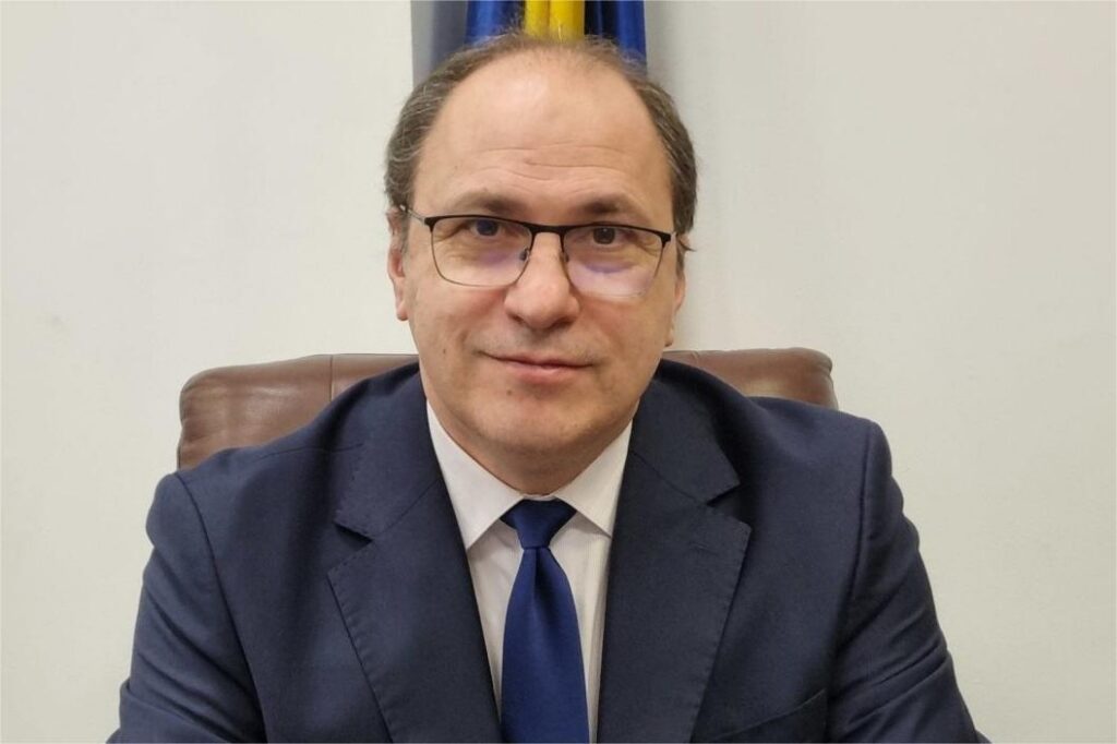 Mihai Dimian, propus de PNL pentru Ministerul Educației. Foto: Facebook - Jurnalul Olteniei – Știri din Craiova și Oltenia Mihai Dimian, propus de PNL pentru Ministerul Educației. Foto: Facebook