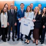 Nadia Comăneci, celebrată la Parlamentul European. Foto: Facebook/ Victor Negrescu