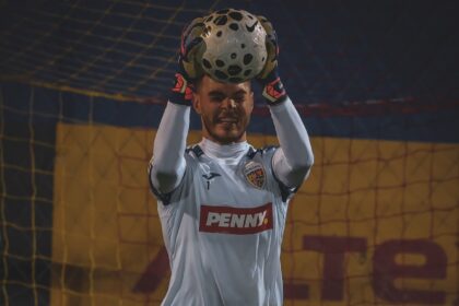 Emoții pentru portarul Universității Craiova Ionuț Radu se întoarce printre tricolori