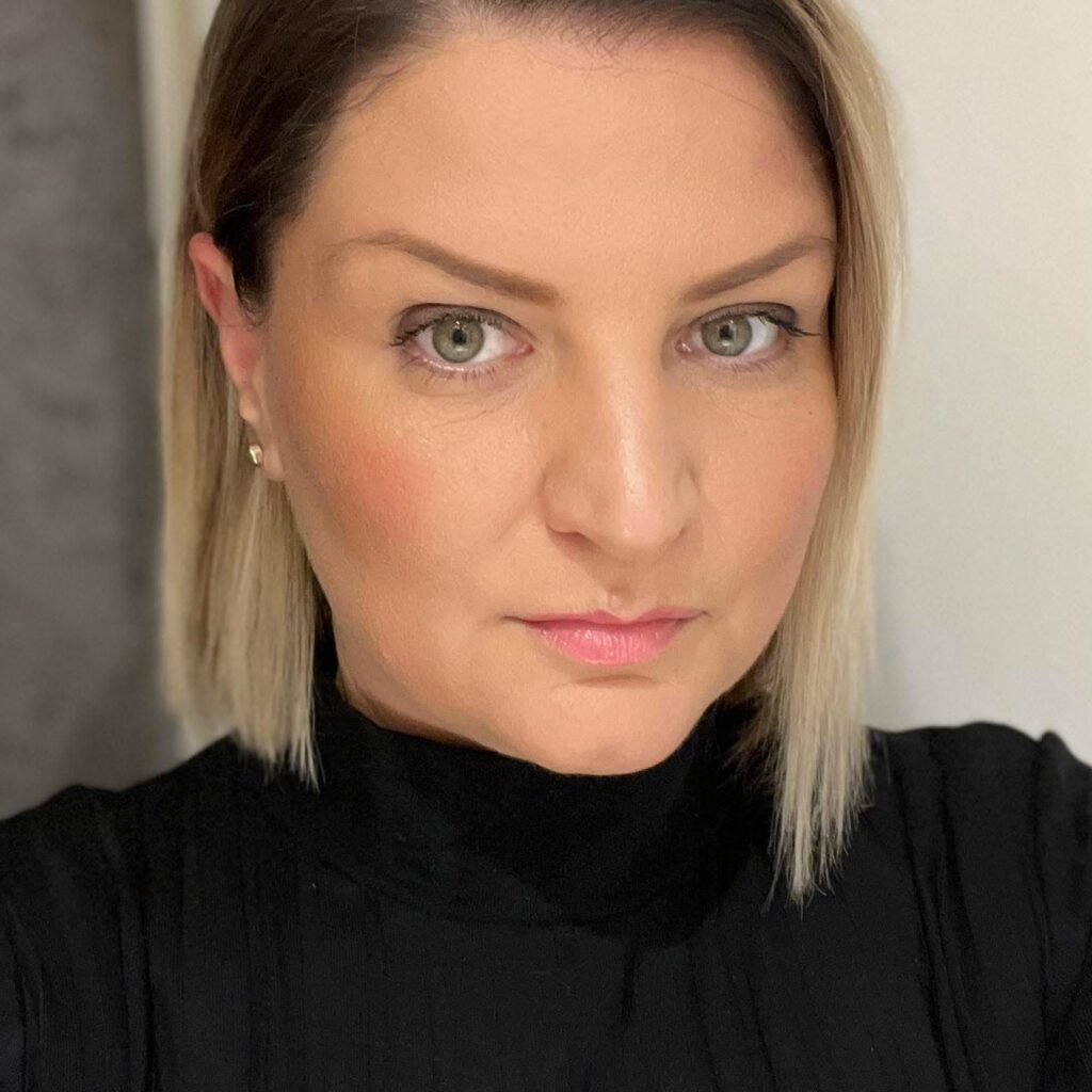 Adriana Antonie - Jurnalul Olteniei – Știri din Craiova și Oltenia Curaj la feminin: Adriana Antonie - Business cu structură și viziune