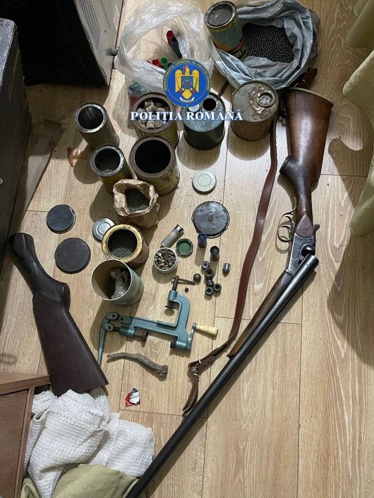 Vâlcea: Arme ilegale și muniție artizanală descoperite