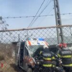 Accident pe DN 7: Ambulanță în misiune, lovită în Vâlcea