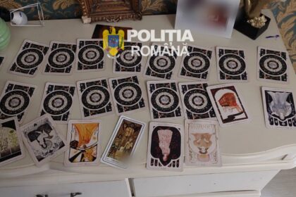 Craiova: „Vrăjitoare” reținute pentru o țeapă de 10.000 €