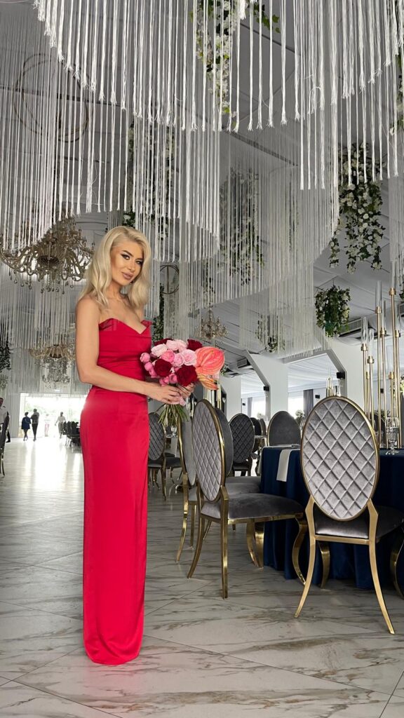 Curaj la feminin: Andra Dina, între muncă și îndemnul sincer de a zâmbi mai des