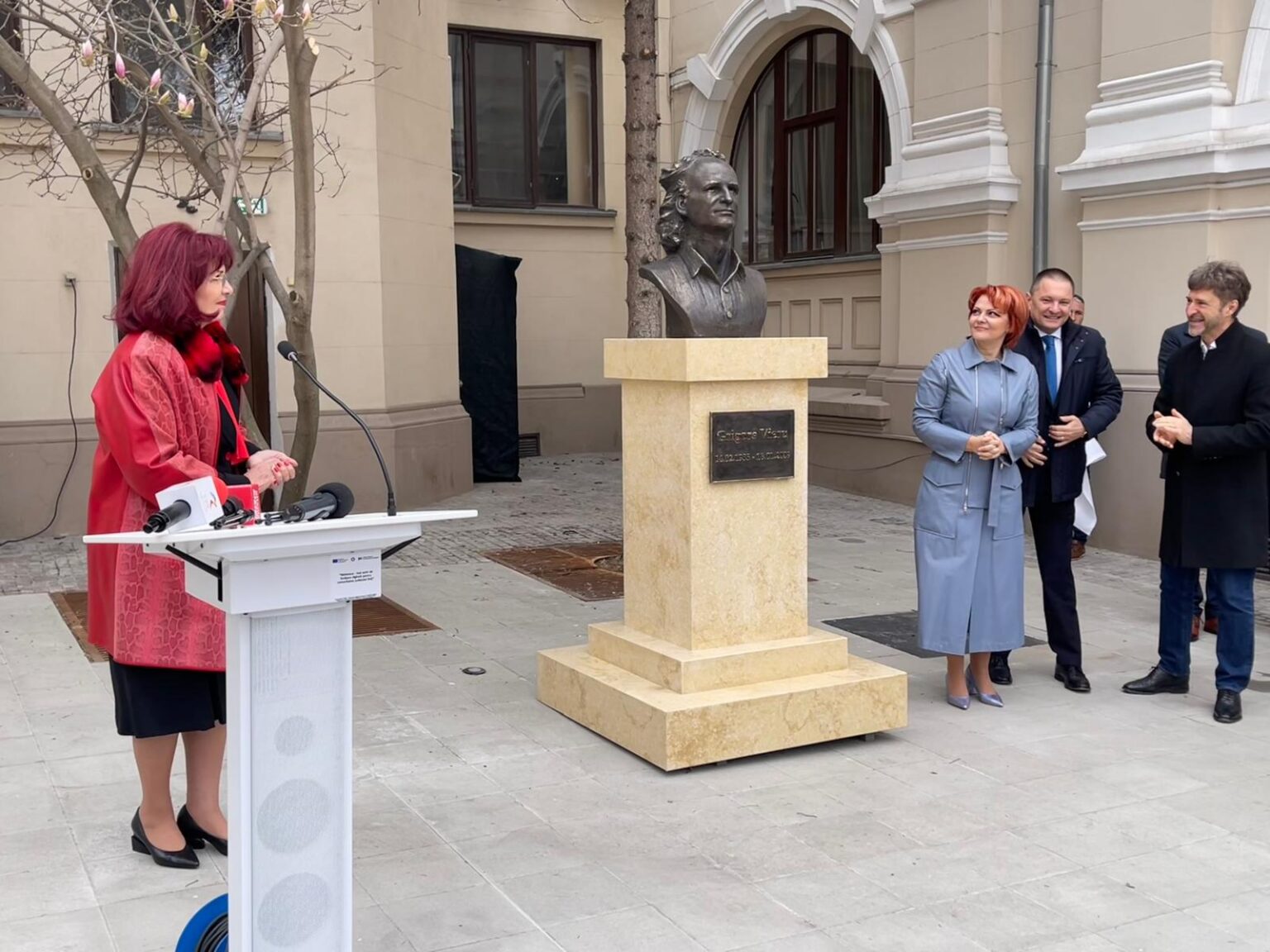 Craiova: Bustul lui Grigore Vieru, dezvelit la Aman