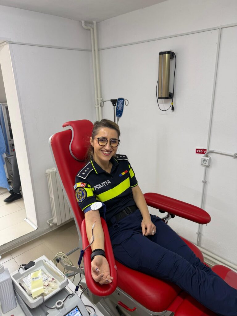 Severin: Polițiștii au donat sânge pentru a salva vieți - Jurnalul Olteniei – Știri din Craiova și Oltenia Severin: Polițiștii au donat sânge pentru a salva vieți
