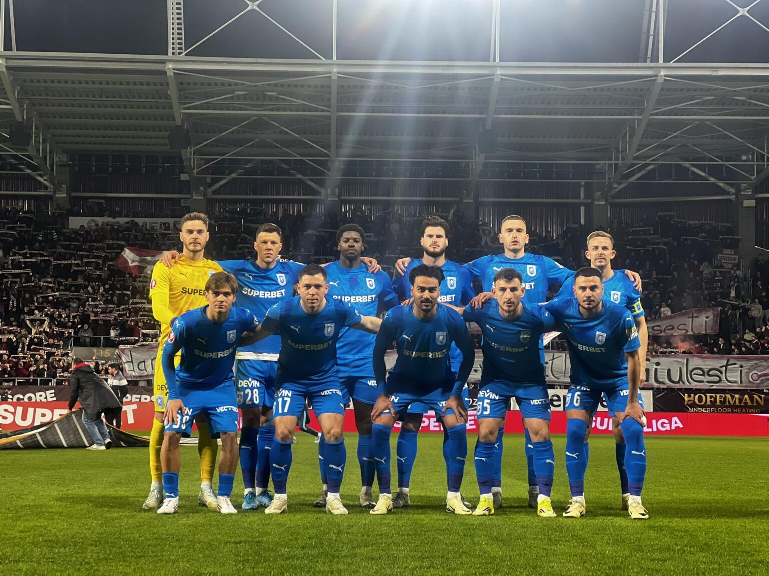 Universitatea Craiova pleacă din Giulești cu fruntea sus - Jurnalul Olteniei – Știri din Craiova și Oltenia Universitatea Craiova pleacă din Giulești cu fruntea sus