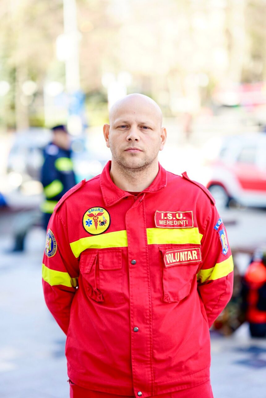 Voluntar ISU Mehedinți: 800 de ore pentru salvări