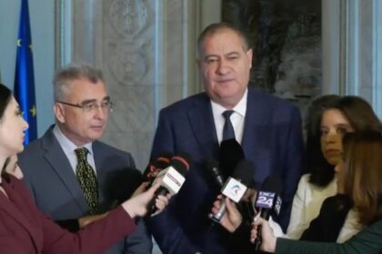 PSD și AUR depun moțiune de cenzură contra Guvernului