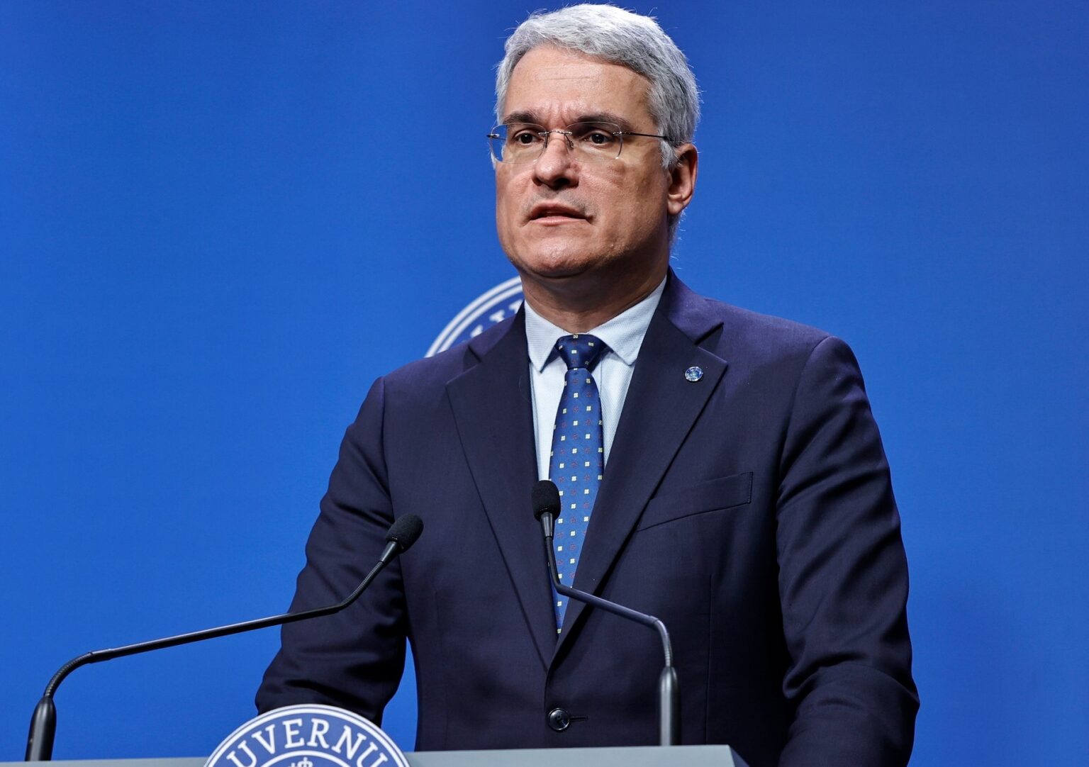 Parchetul European anchetează achiziția de microbuze PNRR