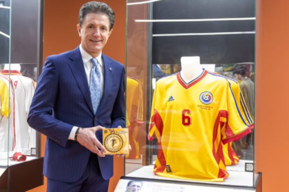 „Căpitanul” - primul card game lansat de un sportiv român. Ideea lui Gică Popescu, în casele românilor